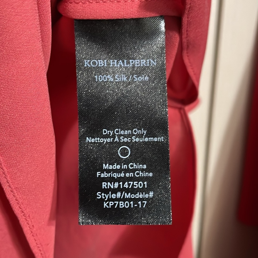 Kobi Halperin Wyatt 100% Silk Coral Long Sleeve Blouse Minimalist Quiet Luxury - Picture 6 of 6